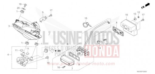 FEU ARRIERE CB500XACT de 2026